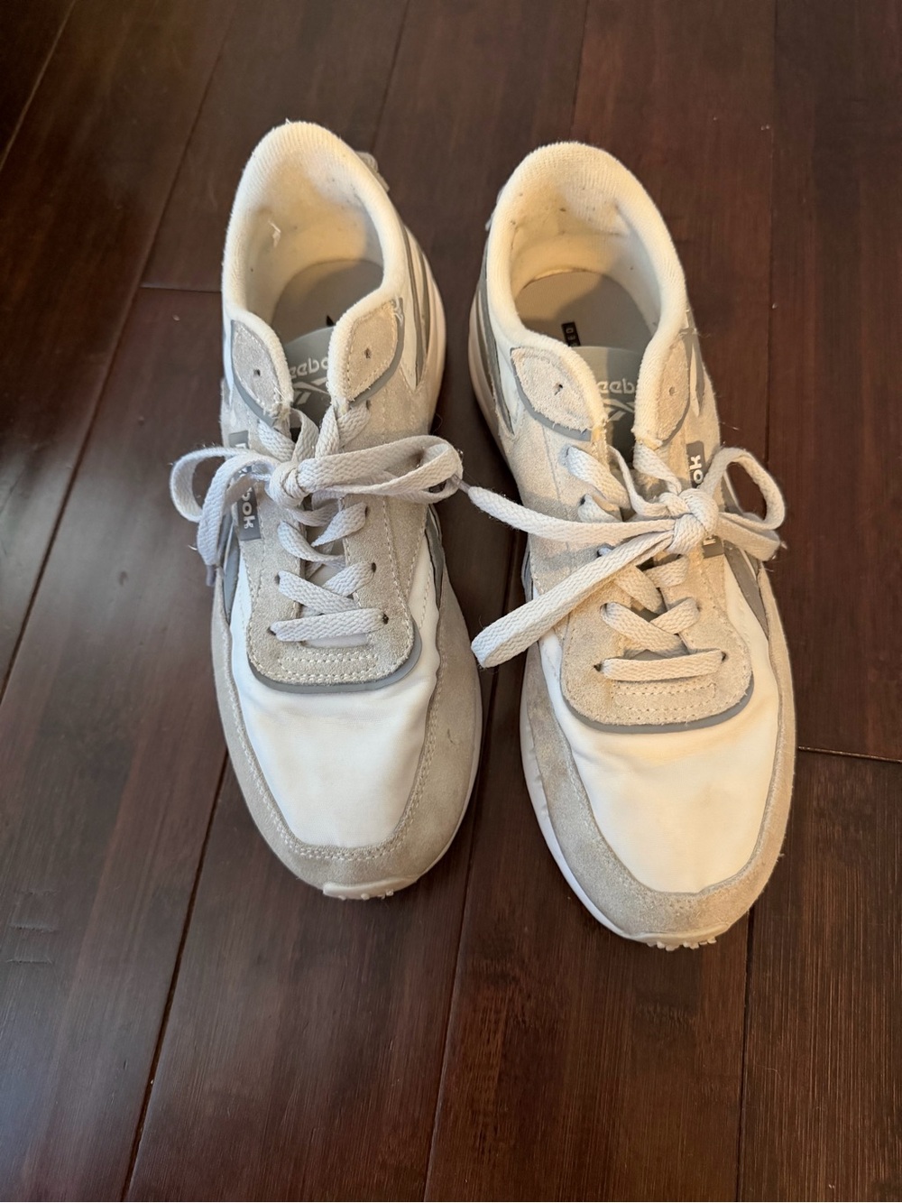 Reebok Kids Sneakers in White and Light Gray